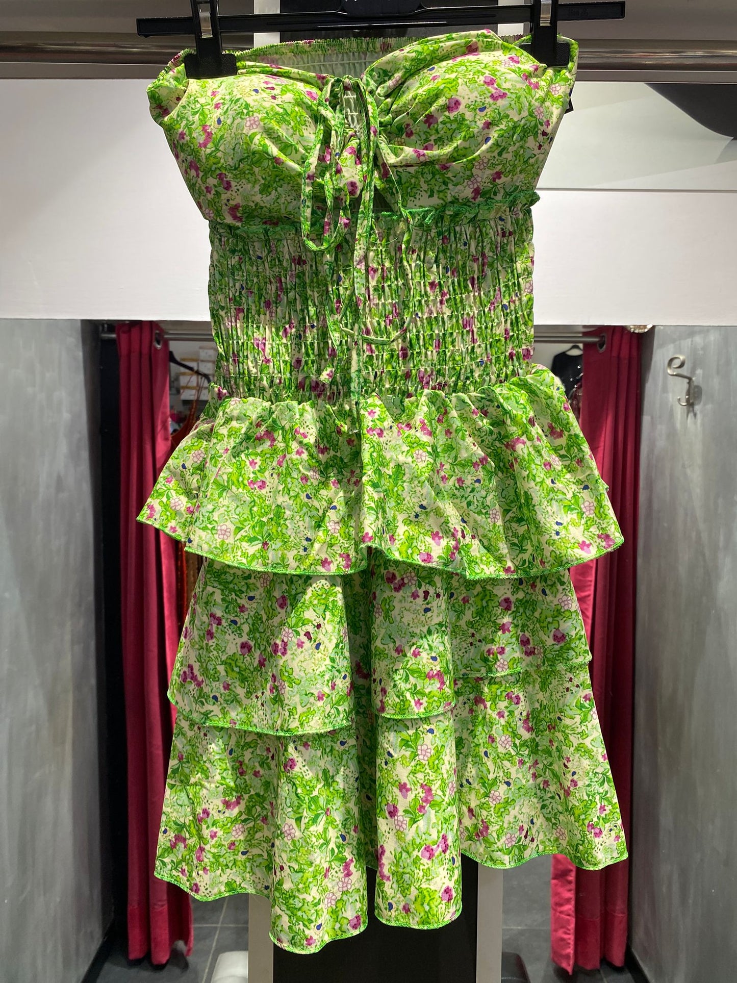 Short dress flowers verde