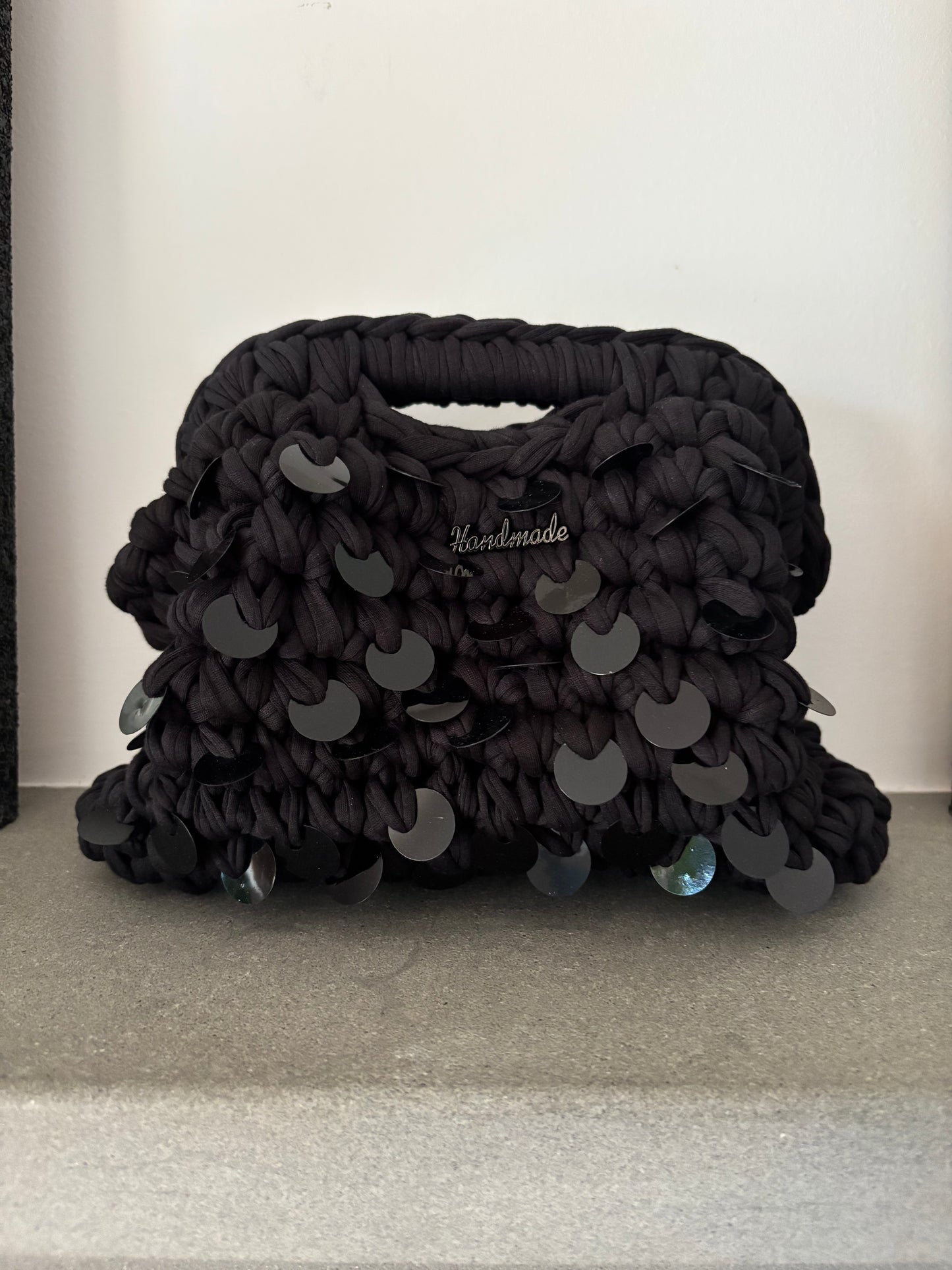 Tatti Bag Handmade nera con paillettes