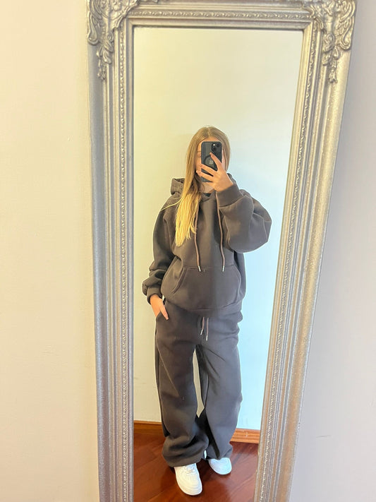 Tuta comfy marrone