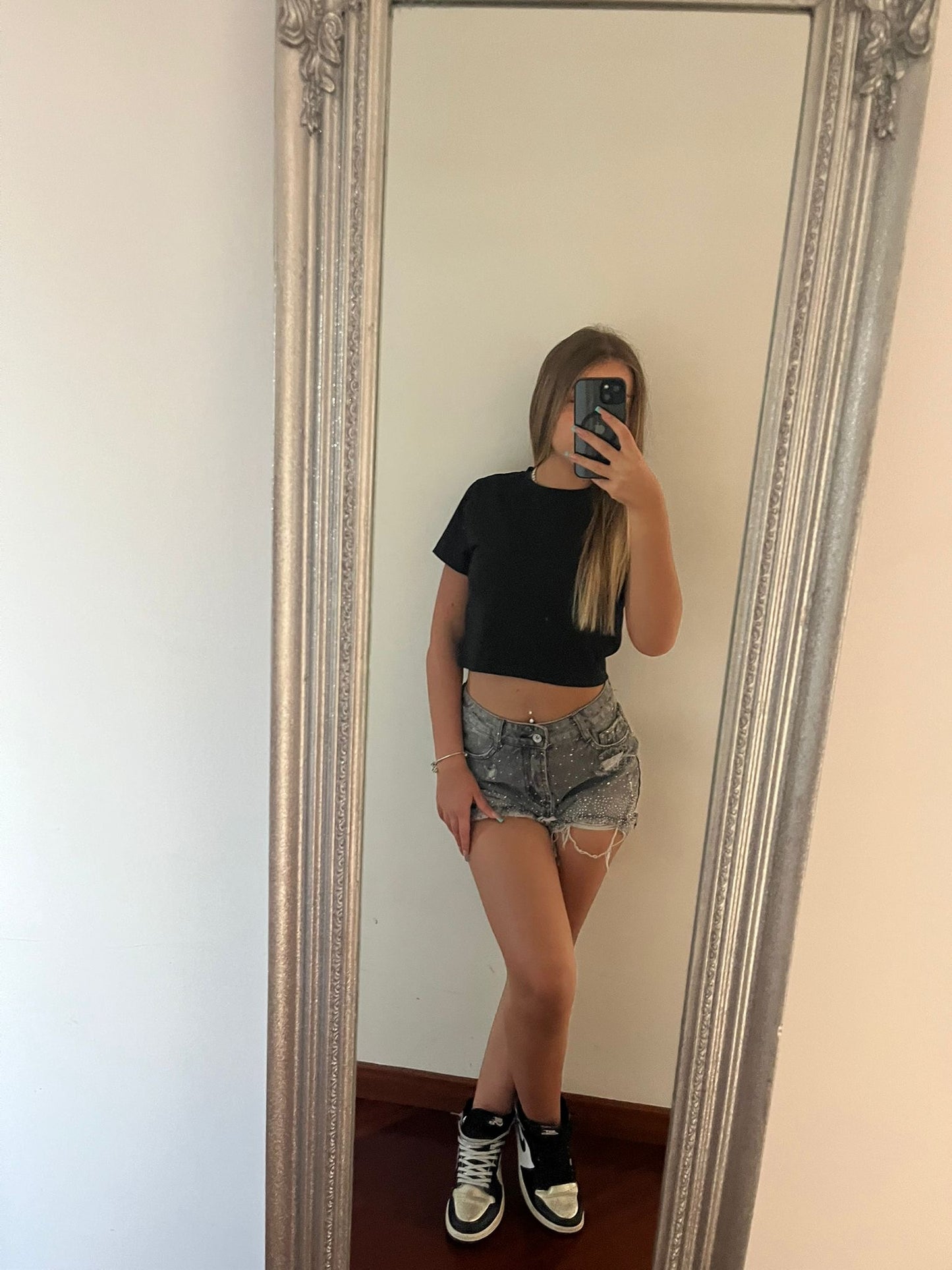 Shorts grigi con brillantini