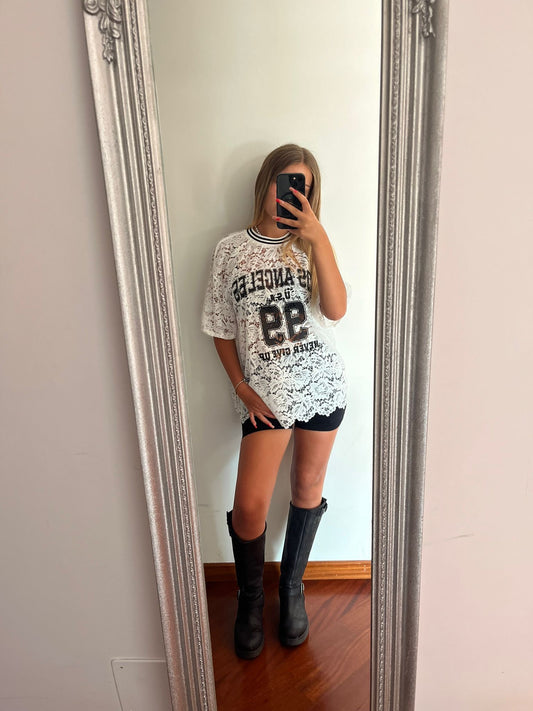 T-shirt stile Nba bianca
