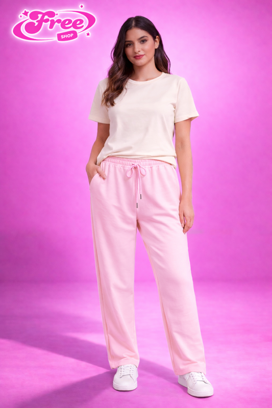 Sottotuta chic a palazzo rosa