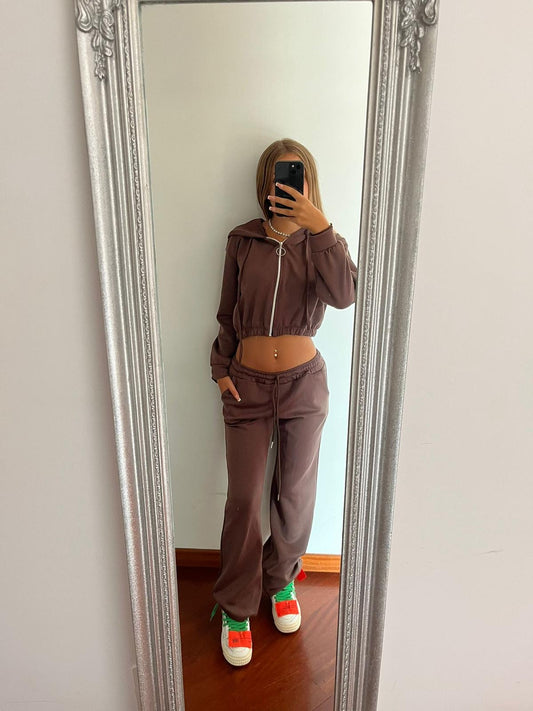 Tuta brown crop